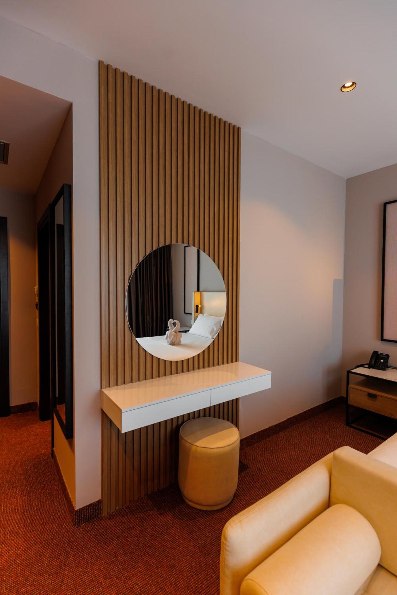 Amelia Mare Hotell Golem (Tirana)